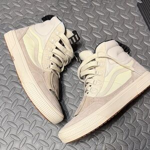 Vans Men's High-Top Sneakers - Cream and Tan waterproof